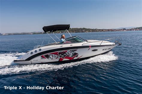 Chaparral 225 SSI Cuddy Yachtcharter Tribunj Dalmatien