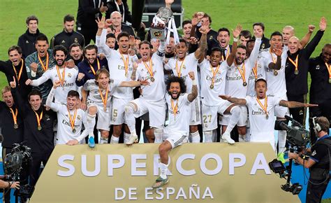 Real Madrid Levantó La Supercopa De España Primera Edición