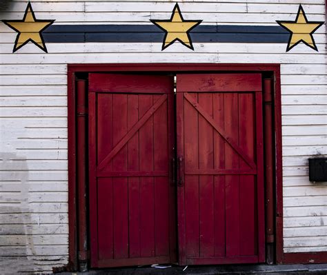 Red Barn Door White Building Free Stock Photo Public Domain Pictures