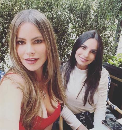 Sofia Vergara And Her Uncontrolled Passion For Selfies Foto 16 De 30