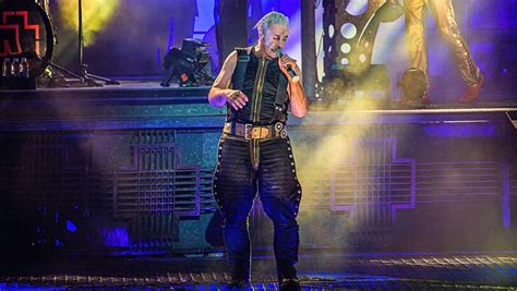 Rammstein Konzert Lindemann Wird In Sex Fetischclub Reingelassen Djs Reagieren Abendzeitung