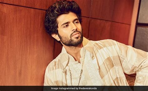 Koffee With Karan 7 Vijay Deverakonda And Prabhas Are Single Reveals