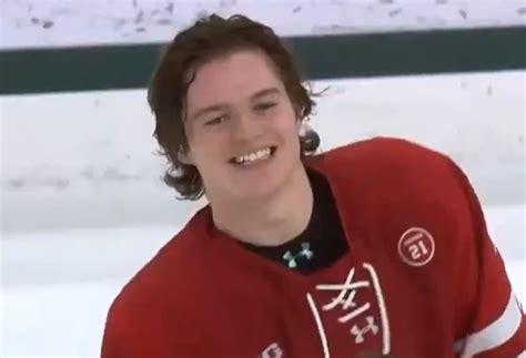 Cole Caufield Portera Le 44 Avec Le Rocket