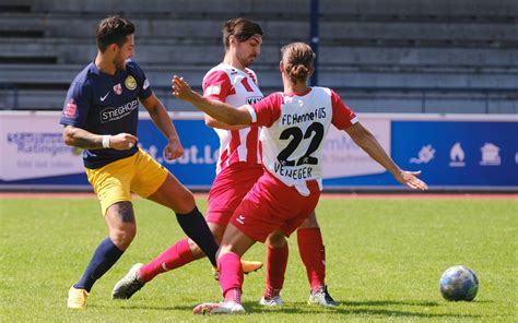 Fußball Oberliga Ratingen 04 19 hat Respekt vor dem TVD Velbert