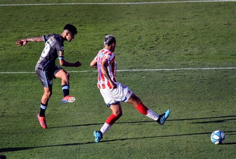 Atlético Tucumán Arsenal hora formaciones y TV Olé ole ar