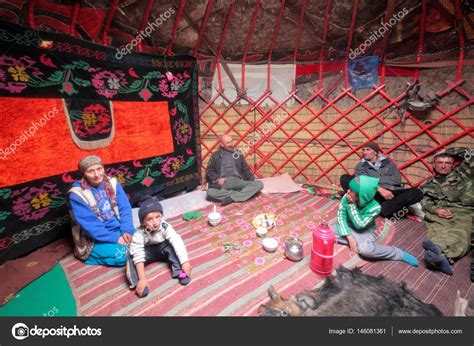 People of Pamir mountains – Stock Editorial Photo © YuryBirukov #146081361