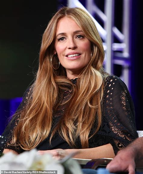 Cat Deeley Displays Her Svelte Frame In Bandeau Bikini As She Urges US Fans To Vote Daily Mail