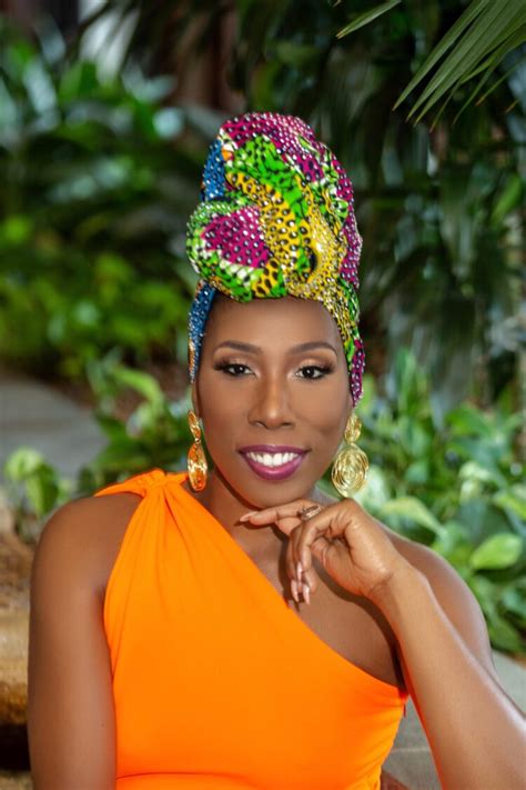 Hot Sexy Brandi Harvey Bikini Pics