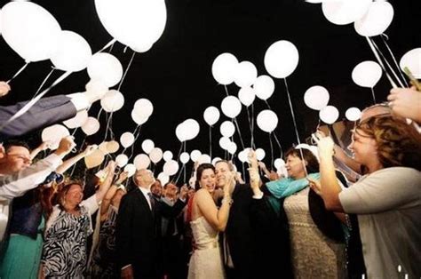 Creative Wedding Send Off Ideas With Balloons Emma Loves Weddings