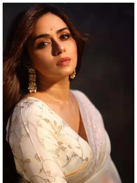 Amruta Khanvilkar S Breathtaking Saree Looks Times Of India