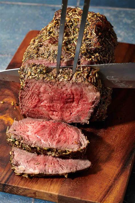 How To Cook A Sirloin Tip Roast On The Big Green Egg At Tracy Liss Blog