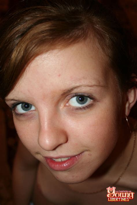 Cute Amateur Ginger Simona Posing Naked And Spreading Her Pussy CoedCherry