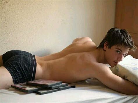 Old School Netflix And Chill Horny Druid On Tumblr