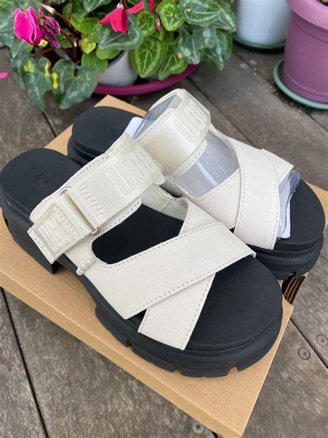 נעלי ugg נשים קיץ 2024 - MESINIO