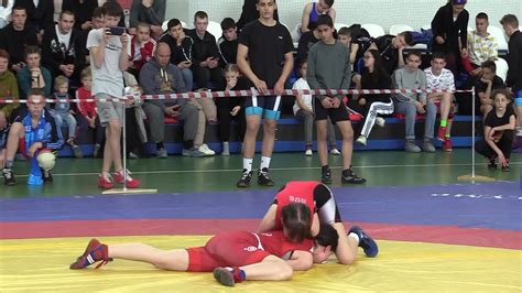 Около 100 спортсменов собрал областной турнир по вольной борьбе в Козельске