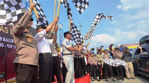 Situasi Arus Balik Di Tol Kalikangkung Sistem One Way Diterapkan