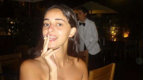 Ananya Panday Stuns In Unseen Bikini Pictures In First Post Amid Breakup Reports Fans Call It