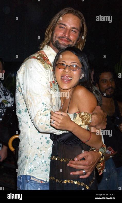 Josh holloway wife yessica kumula hi-res stock photography and images ...