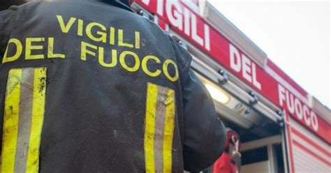 Ultraleggero Precipita In Fase Di Decollo Due Morti Nel Viterbese Il