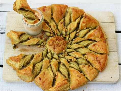 Tarte Soleil Au Pesto Et Aux Pignons Facile D Couvrez Les Recettes De