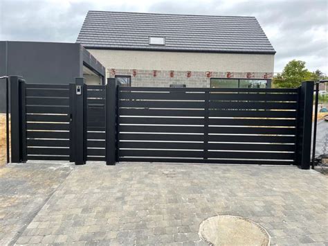 Portail et portillon aluminium modèle Maez | House main gates design ...