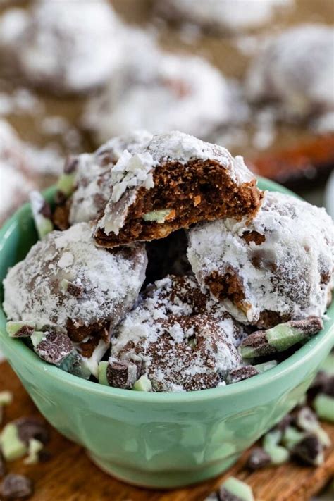 24 Must Make Snowball Cookie Recipes Crazy For Crust