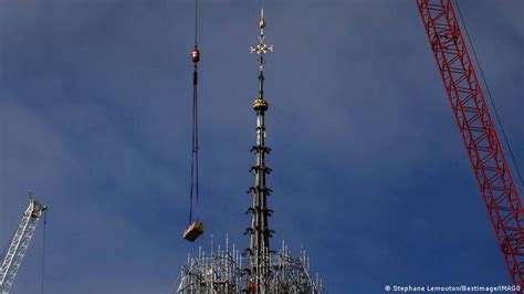 La Catedral De Notre Dame Finalmente Muestra Su Nueva Aguja Dw