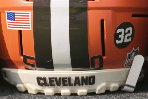 Browns white helmet seen at practice with strong take from Tony Grossi ...