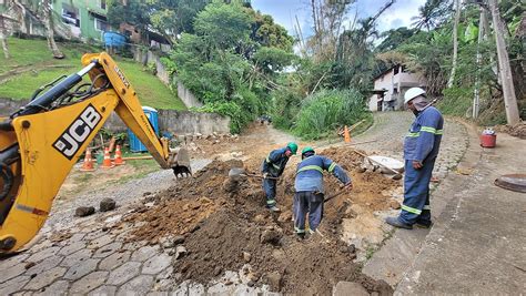 Obra de saneamento básico avança no bairro do Itaquanduba em Ilhabela