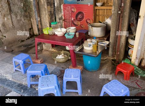 Vietnam Hanoi Food Hi Res Stock Photography And Images Alamy