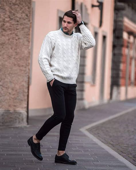 5 Sweater Outfits For Men How To Look Good In Sweaters Mens Outfits Sweater Outfits Men