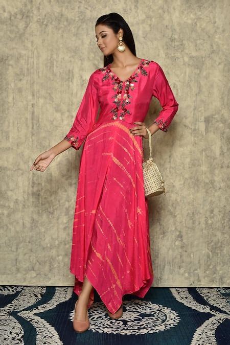 Buy Fuchsia Habutai Hand Embroidered Floral Motifs V Neck Shibori