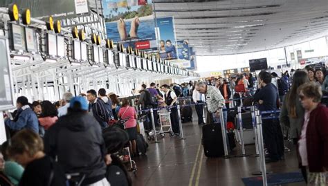 Cómo llegar al Aeropuerto de Santiago en micro desde el centro