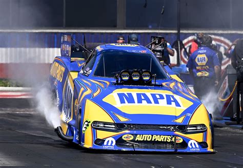 Leah Pruett Wins Top Fuel Capps Wins Funny Car At Nhra Winternationals