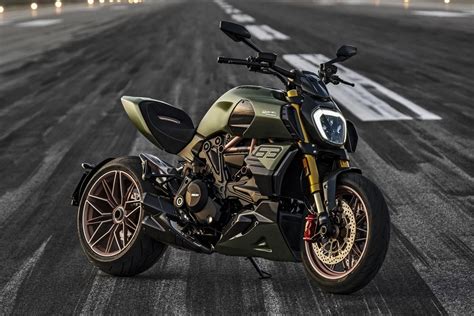 Ducati Reveals Diavel 1260 Lamborghini Pistonheads Uk