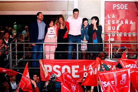 El Psoe se impone en las elecciones en España y Vox consolida su