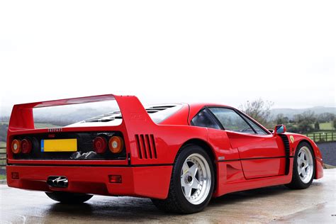 1988 Ferrari F40 - collectorscarworld