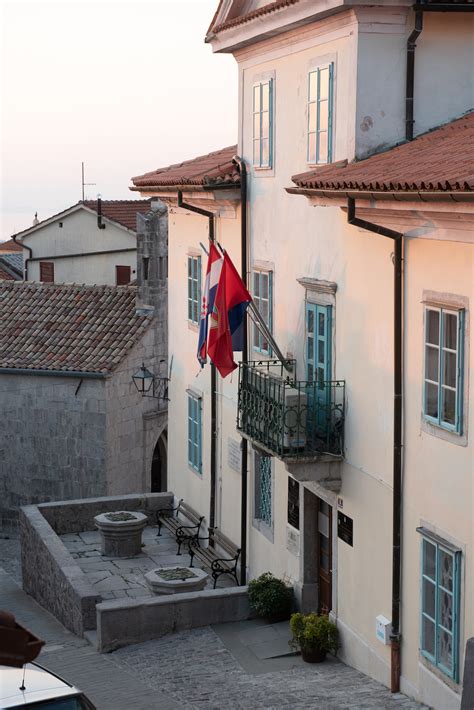 Produ En Poziv Za Dostavu Prijedloga Za Dodjelu Nagrada Grada Kastva Za