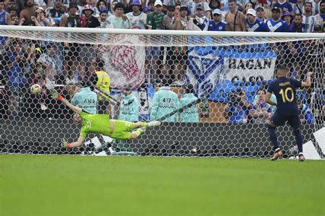 ＜アルゼンチン・フランス＞pk戦でもゴールを決めたフランス代表fwエムバペ（右）（ap） ― スポニチ Sponichi Annex サッカー