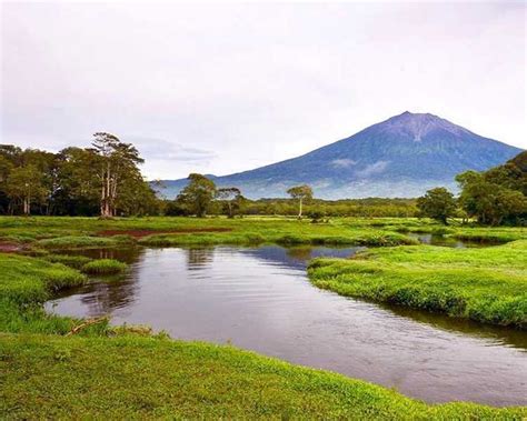 Tujuan Wisata Di Kerinci Terbaik Dan Populer Tokopedia Blog