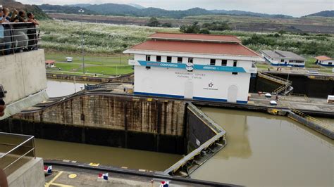 El Canal De Panamá Es Una Importante Obra De Ingeniería Que Fue