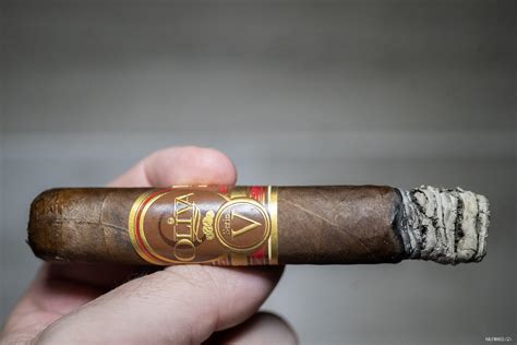 Oliva Serie V 5 X 54 Box Pressed Halfwheel