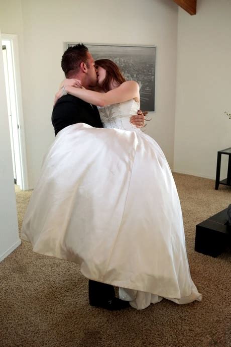 Bride With Big Fake Tits Veronica Vain Gets Her Trimmed Pussy Nailed Deep CoedCherry