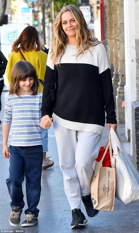 Alicia Silverstone Walks Hand In Hand With Son Bear In Los Angeles Alicia Silverstone Los