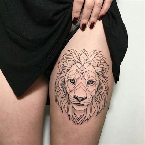 Sint Tico Imagen Femenino Mujer Tatuajes De Leones En La Espalda