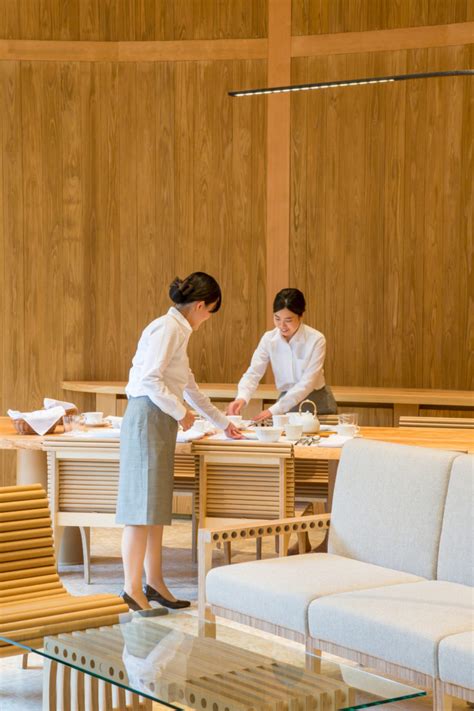 Shigeru Ban Designs A Sinuous Restorative Retreat In Japan S Woodlands