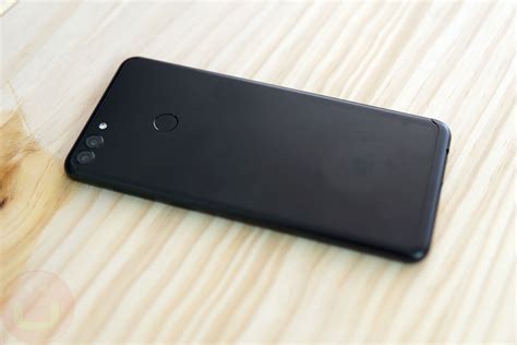 Huawei Y9 Review Ubergizmo