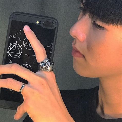 Hot boy Bạc Liêu hay bị nhận nhầm là con lai Việt Trung Báo Dân trí