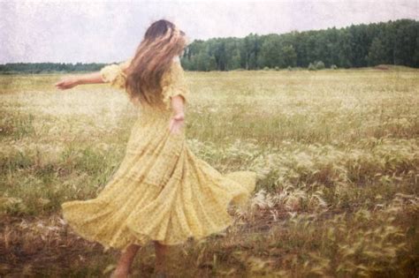 discover  solo poses  fashion ideas dress style boho fashion