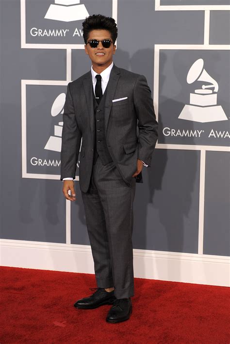 Bruno Mars Im In Love Im Not Perfect Suit And Tie Grammy